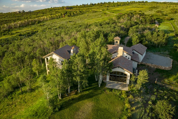 Nearby Listing Image