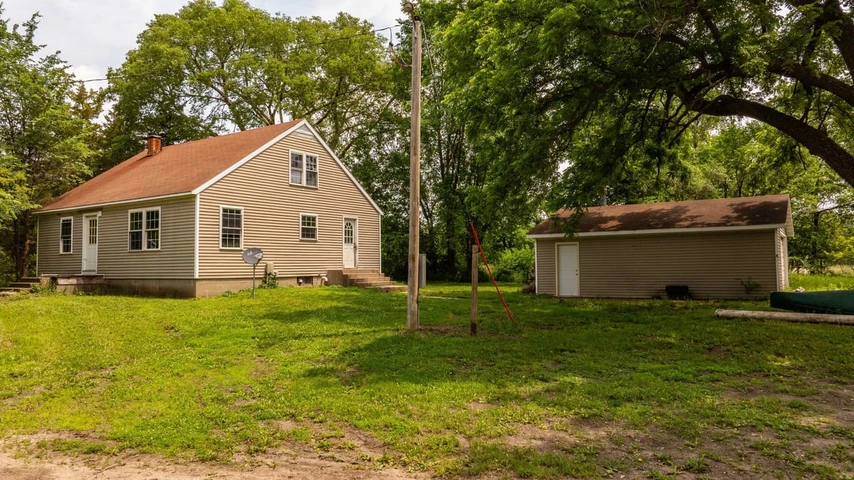 Nearby Listing Image