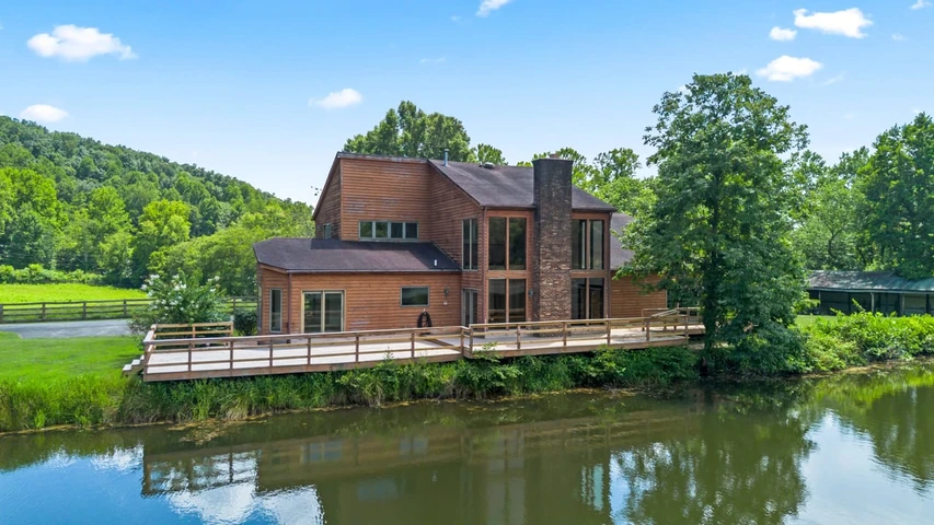 Nearby Listing Image