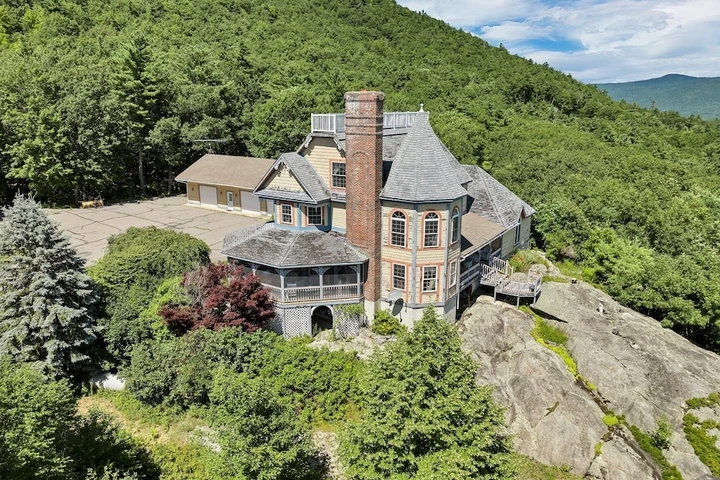 Nearby Listing Image