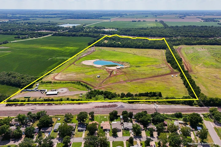 Nearby Listing Image