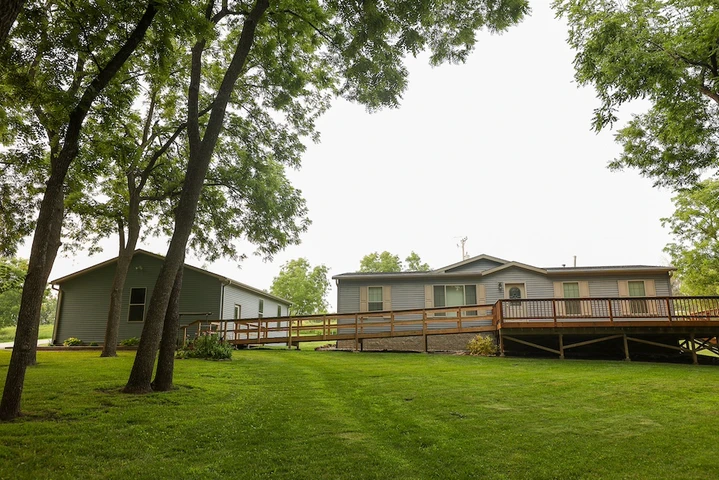 Nearby Listing Image