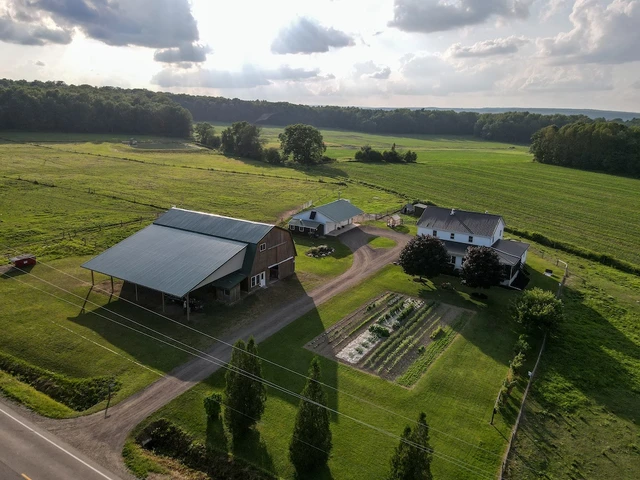 Nearby Listing Image