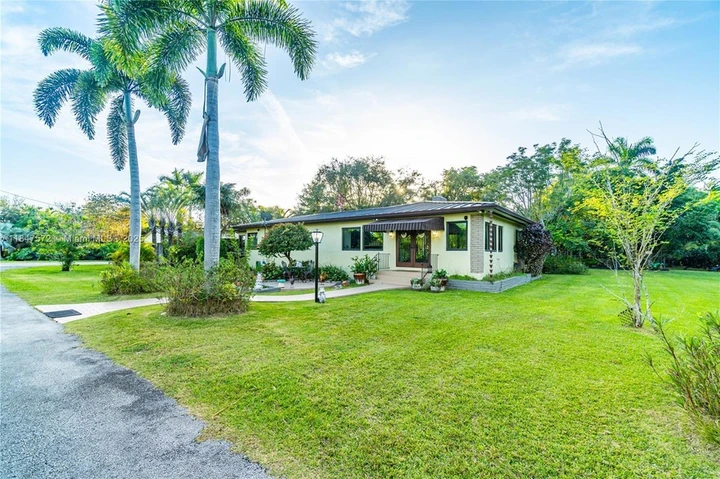 Nearby Listing Image