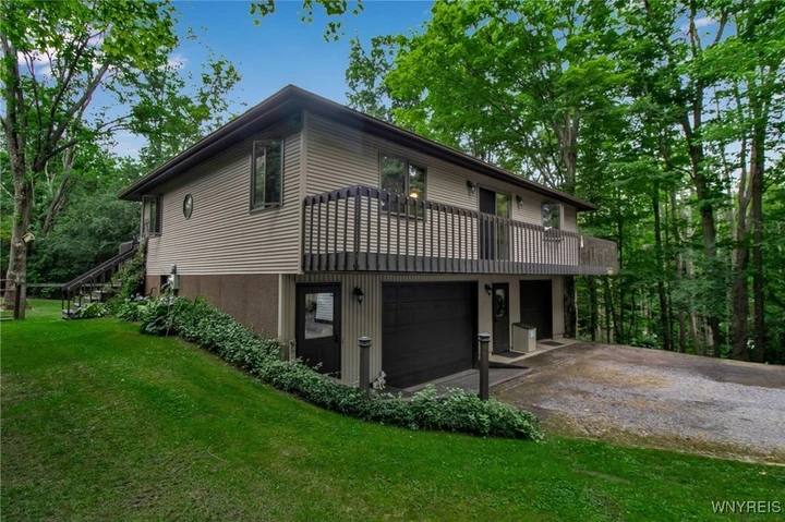 Nearby Listing Image