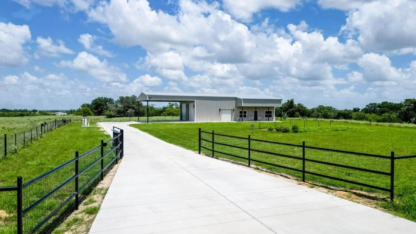 Nearby Listing Image