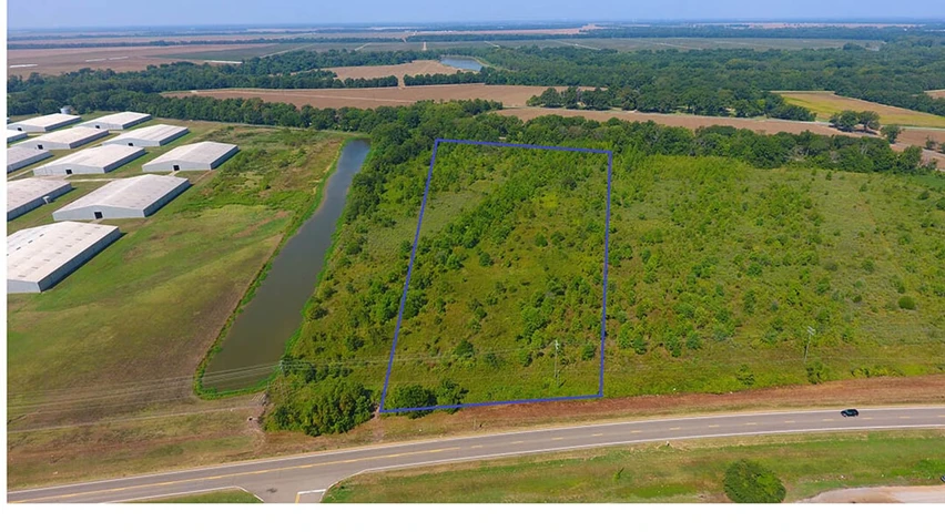 Nearby Listing Image
