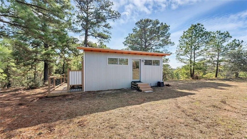 Nearby Listing Image