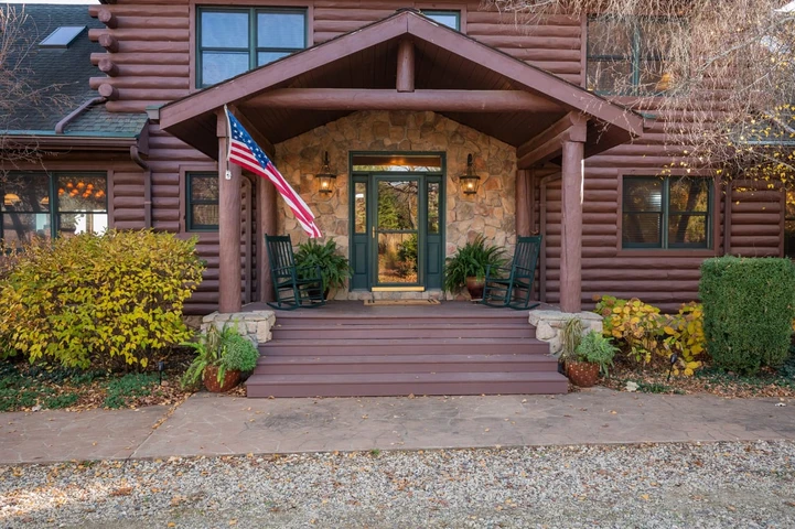 Nearby Listing Image