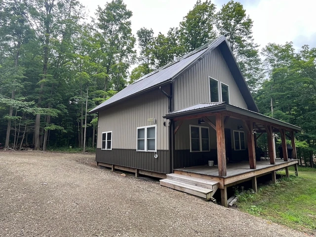 Nearby Listing Image