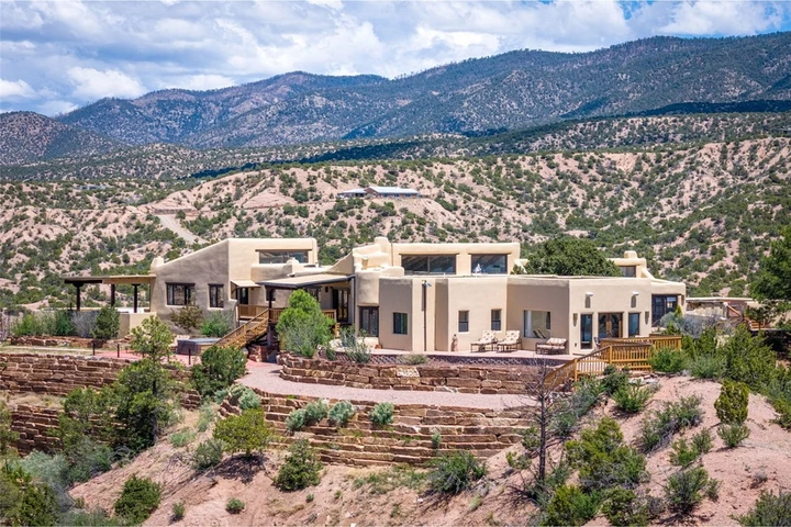 Nearby Listing Image