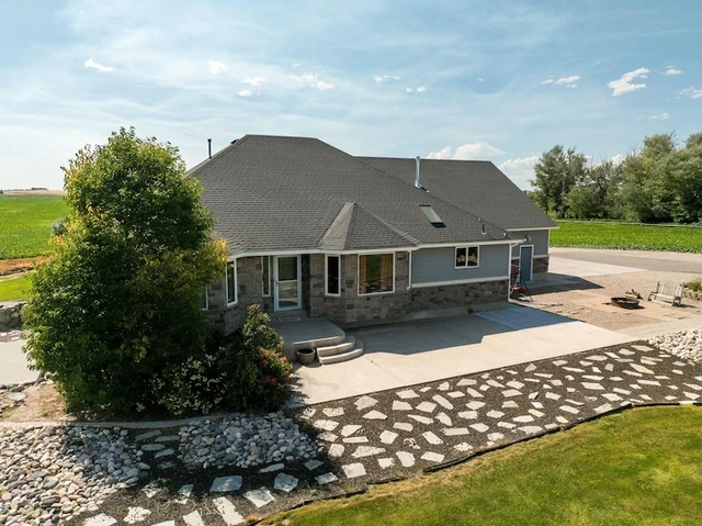 Nearby Listing Image