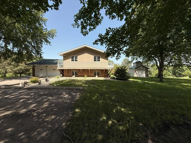 Nearby Listing Image
