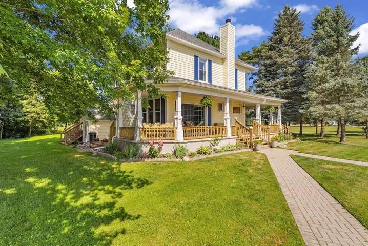 Nearby Listing Image