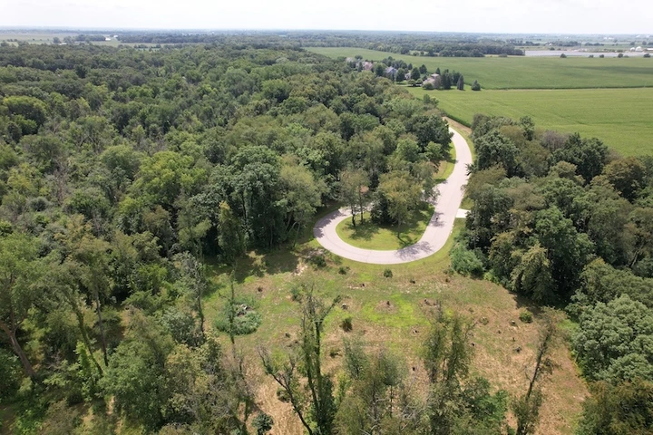 Nearby Listing Image