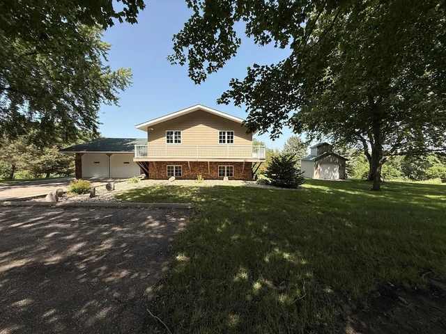 Nearby Listing Image