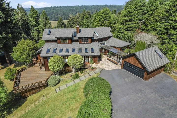 Nearby Listing Image