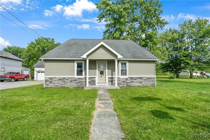 Nearby Listing Image