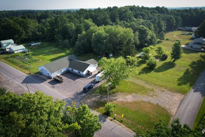 Nearby Listing Image