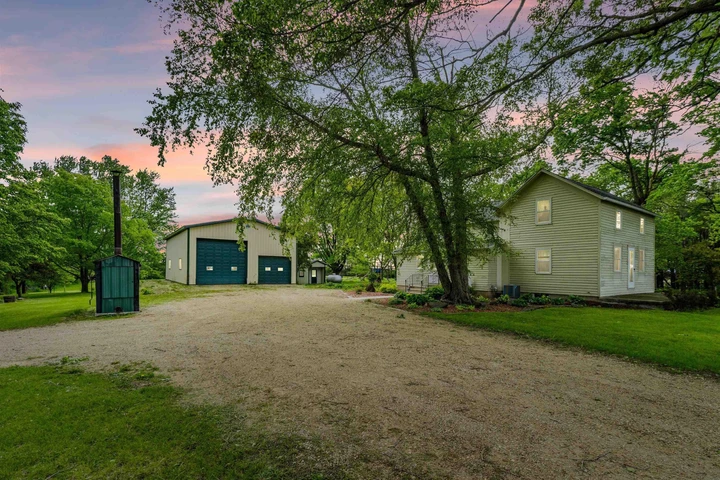 Nearby Listing Image