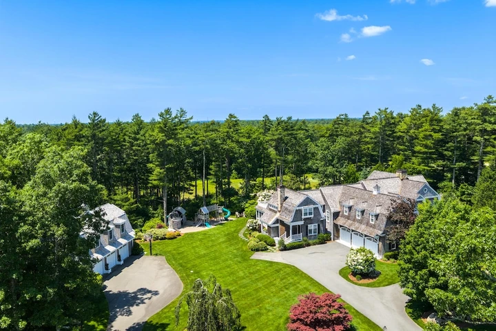 Nearby Listing Image