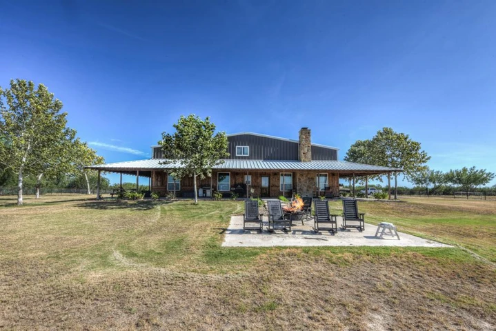 Nearby Listing Image