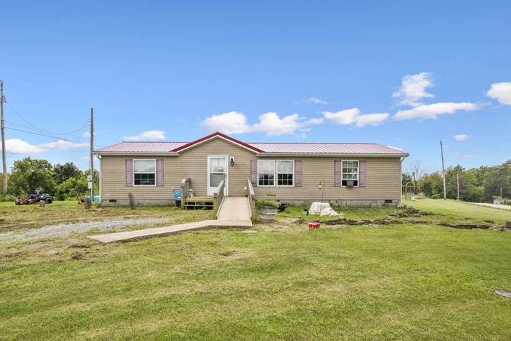 Nearby Listing Image