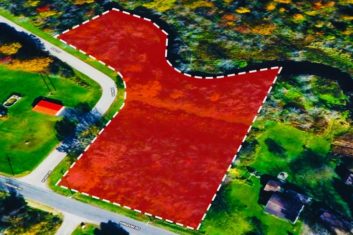 Nearby Listing Image