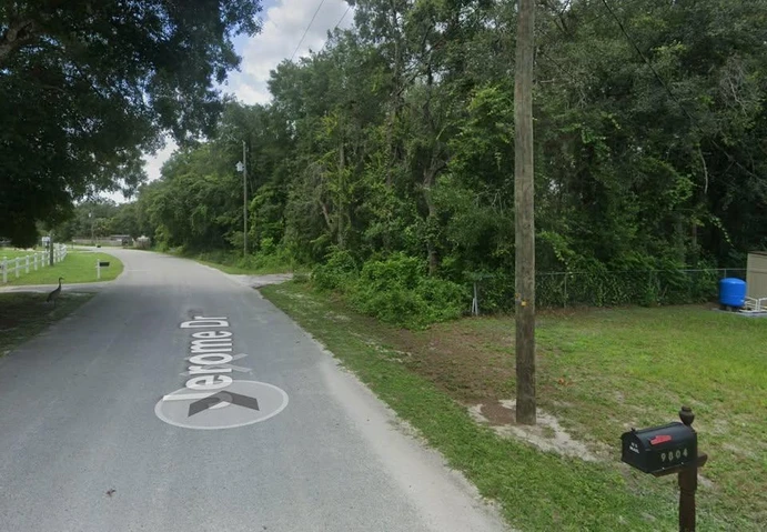 Nearby Listing Image