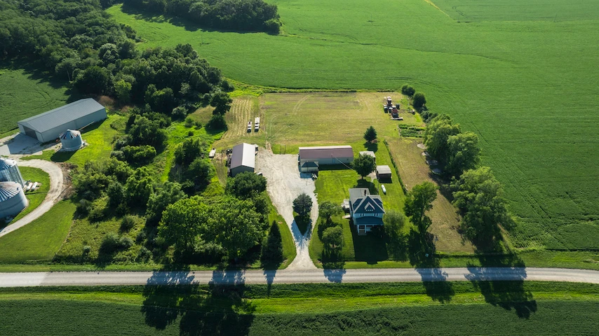 Nearby Listing Image
