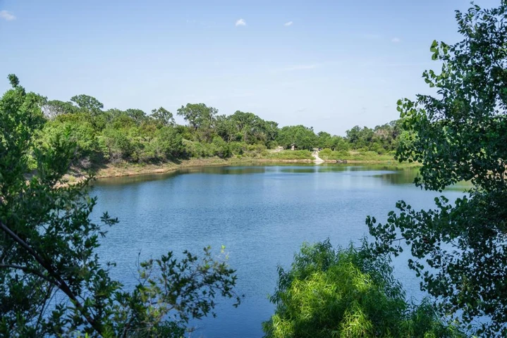 Nearby Listing Image