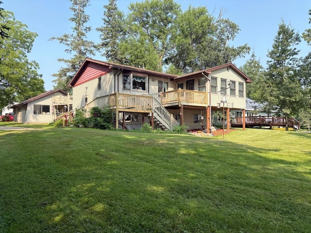 Nearby Listing Image