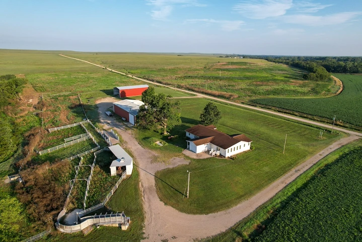 Nearby Listing Image