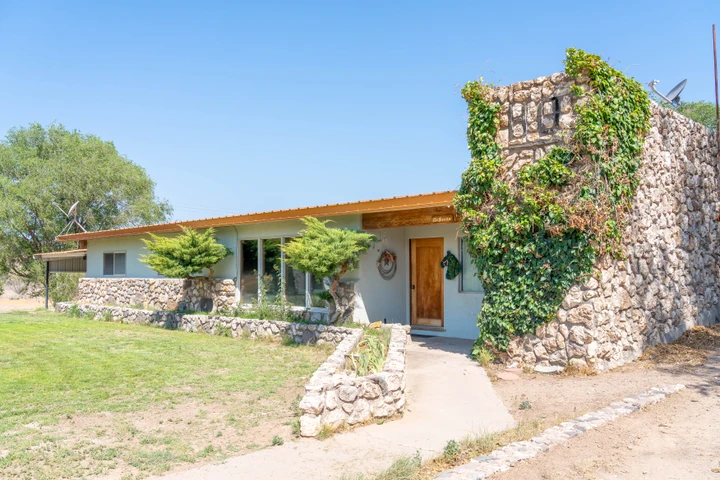 Nearby Listing Image