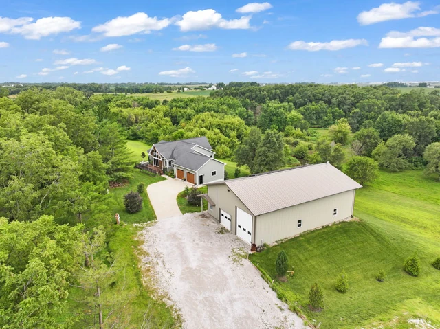 Nearby Listing Image