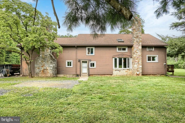 Nearby Listing Image