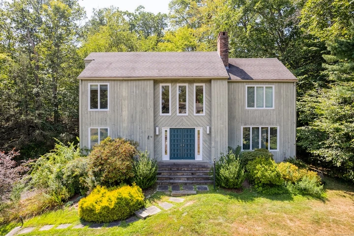 Nearby Listing Image