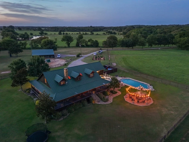 Nearby Listing Image