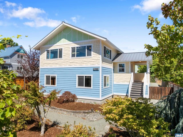 Nearby Listing Image
