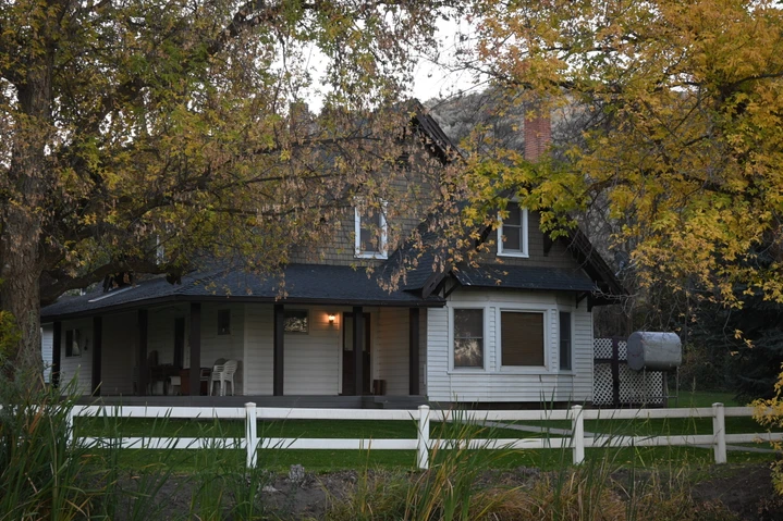Nearby Listing Image