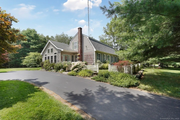 Nearby Listing Image