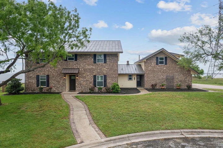 Nearby Listing Image