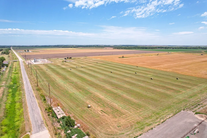 Nearby Listing Image