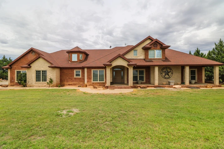 Nearby Listing Image