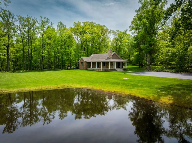 Nearby Listing Image