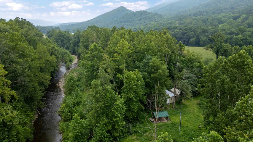 Nearby Listing Image