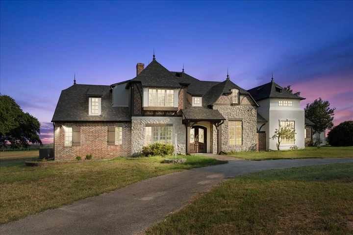 Nearby Listing Image