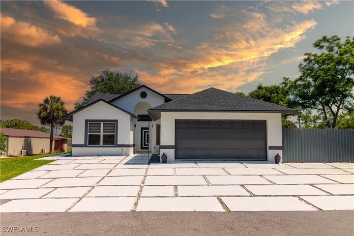 Nearby Listing Image
