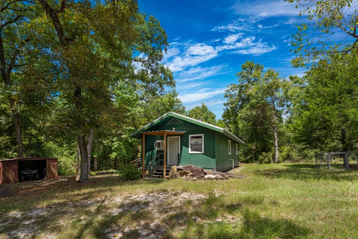 Nearby Listing Image