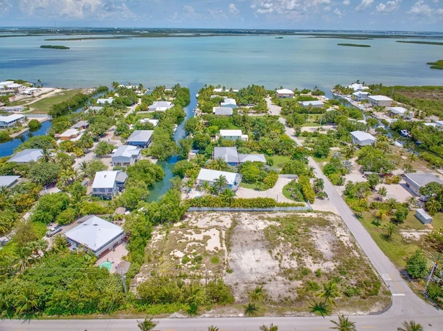 Nearby Listing Image